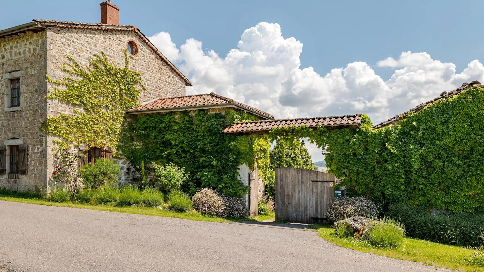 Charmante Maison De Famille Au Calme, 5 Chambres Les Salles 0*,